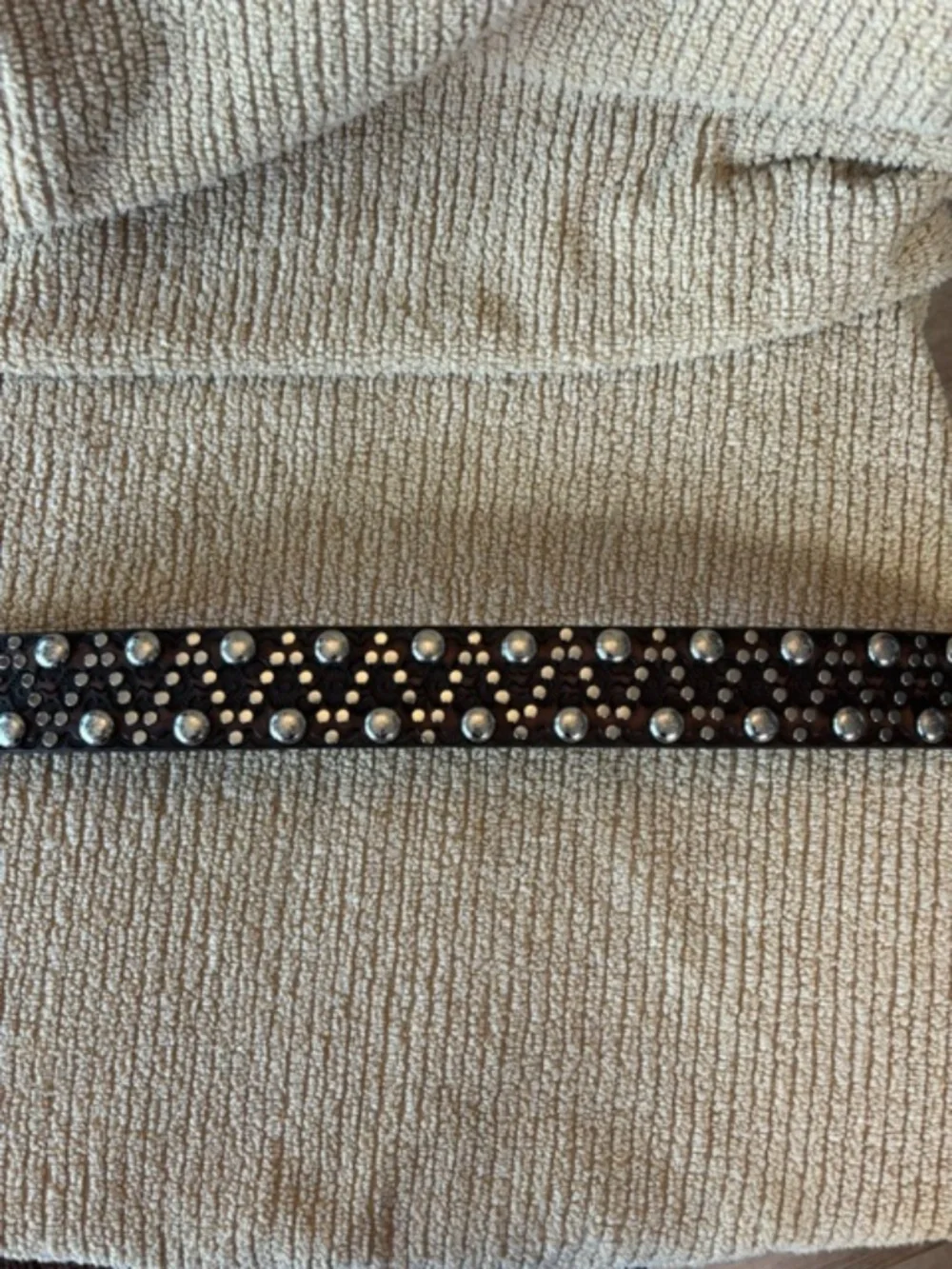 Ariat women wester studded belt - SZ 34 - Picture 3 of 6